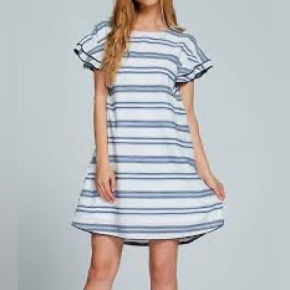 Listicle Ruffle Sleeve Dress